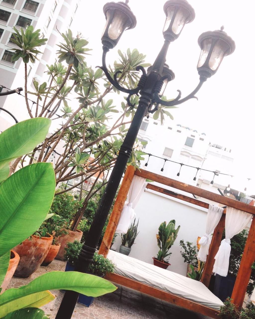 Хостел The Dorm Saigon (Adults Only) Хошимин Экстерьер фото