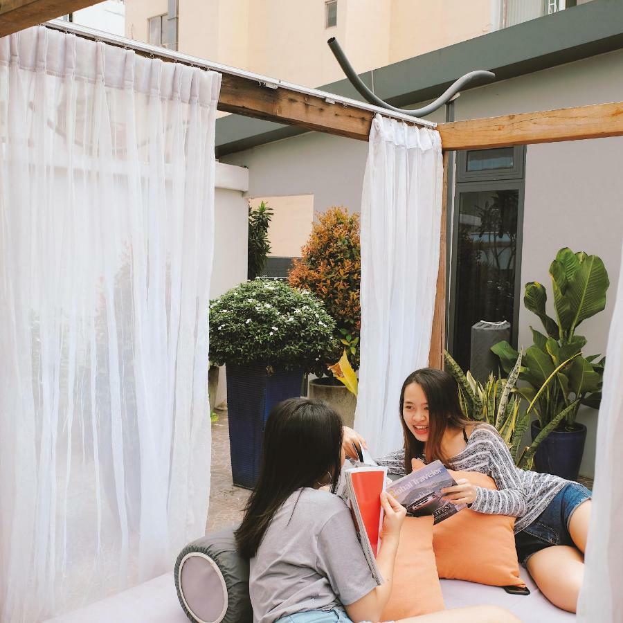 Хостел The Dorm Saigon (Adults Only) Хошимин Экстерьер фото